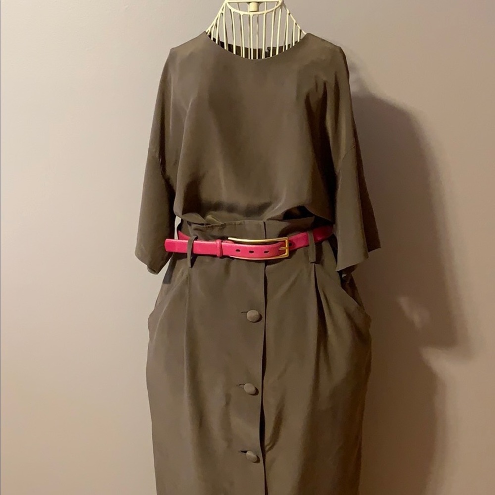 Vtg silk dress with 💕Leather belt Paperbag Buttoned